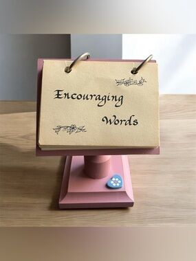Vintage Pink Wood Country Craft Encouraging Words Recipe Cards Pedestal Flowers